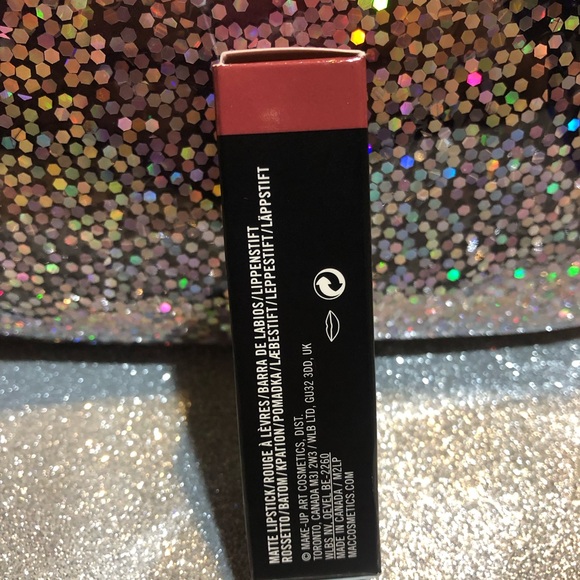 BNIB! MAC Matte Lipstick in MEHR 608 π - Picture 7 of 7